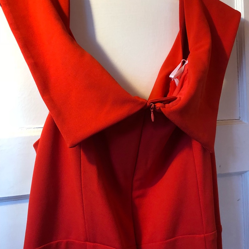 SCARLETT RED DRESS - Picture 7 of 8